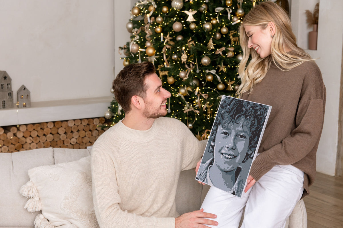 Couple with a personalised QBRIX diamond mosaic portrait