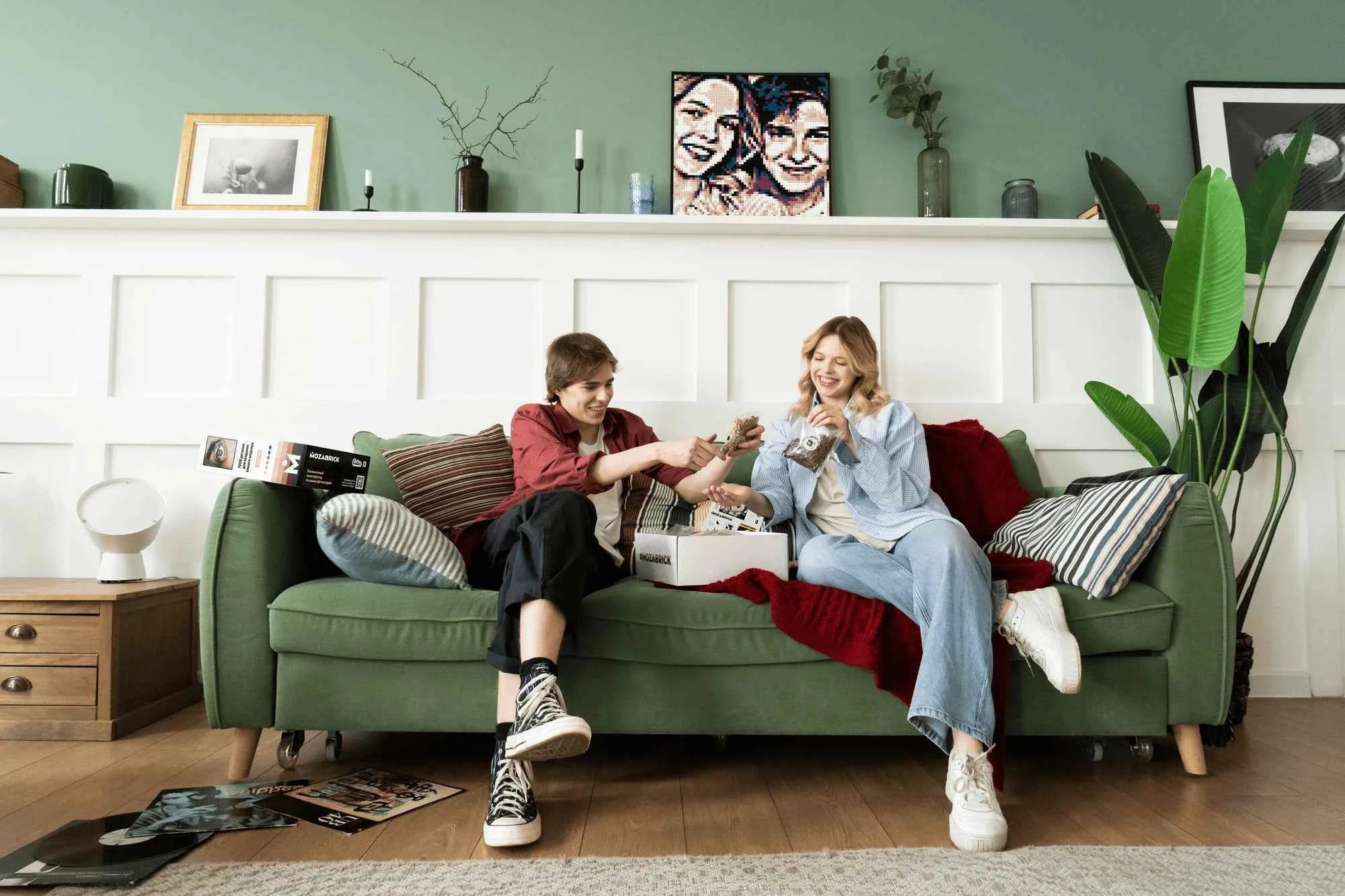 StringArt.lv – Custom String Art from Your Photo | Unique Wall Art Gif