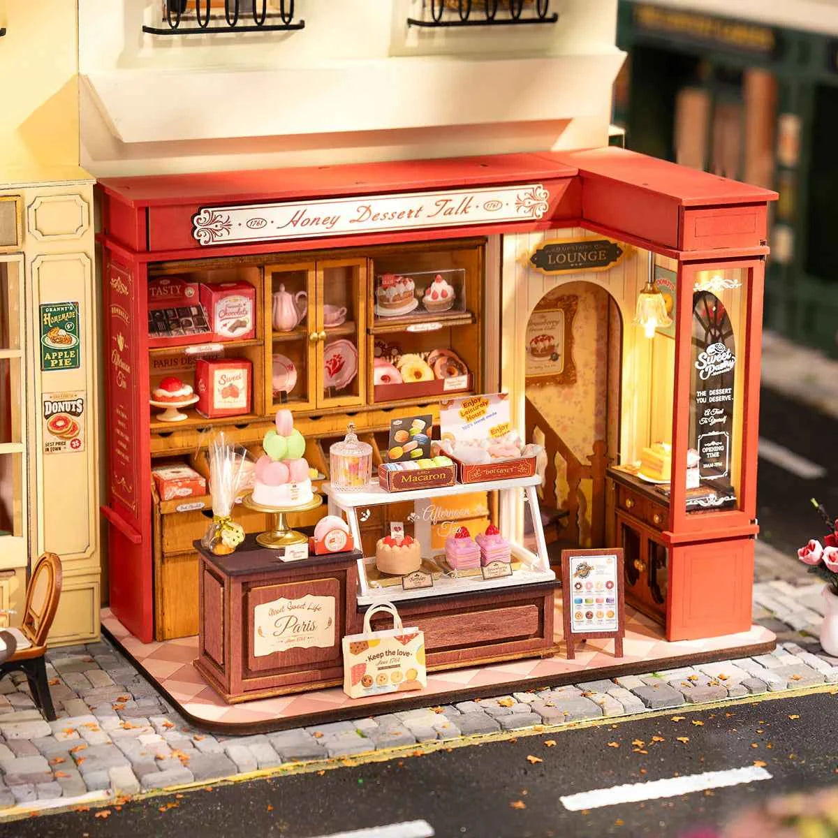 Honey Dessert Talk DIY Miniature House Rolife