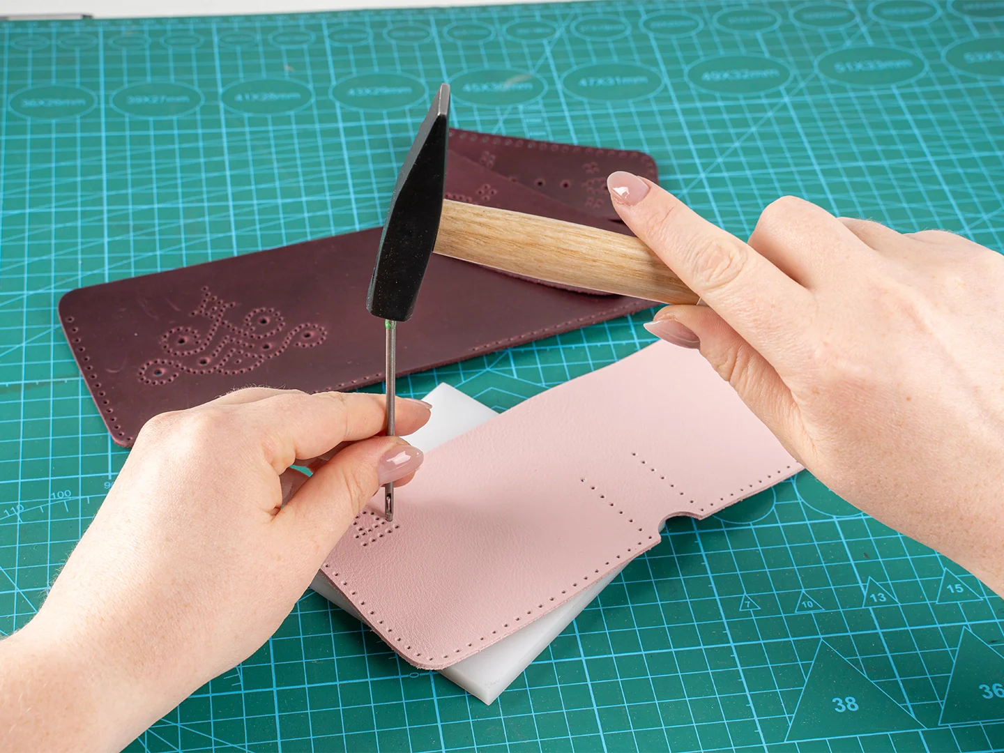 Kit de trabajo en cuero “Cartera”